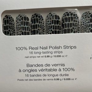 Color street nail polish strips